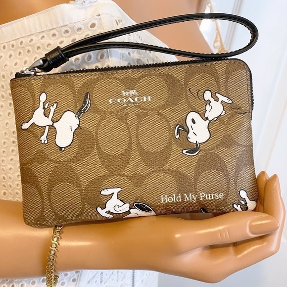 Coach Bags Coach X Peanuts Snoopy Limited Edition Wristlet Wallet